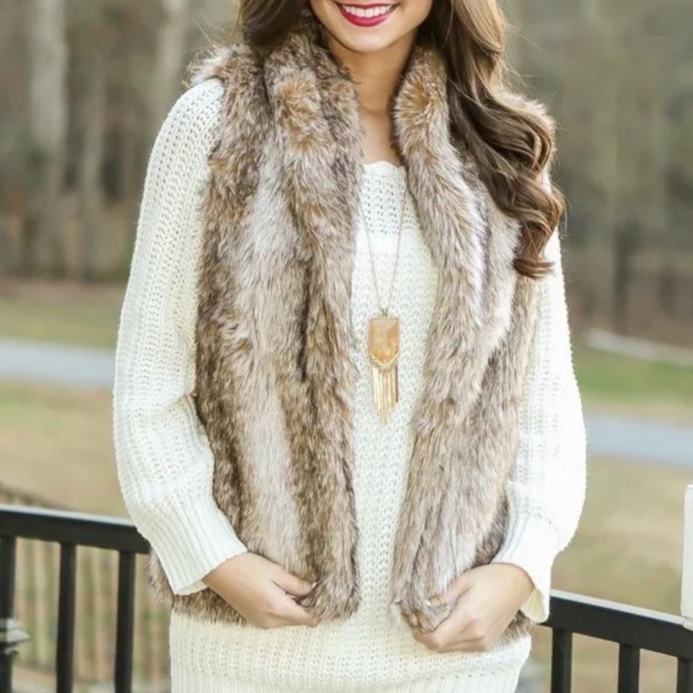 Honey Punch Faux Fur Vest - Tan